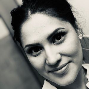 Meet your Posher, Nadia